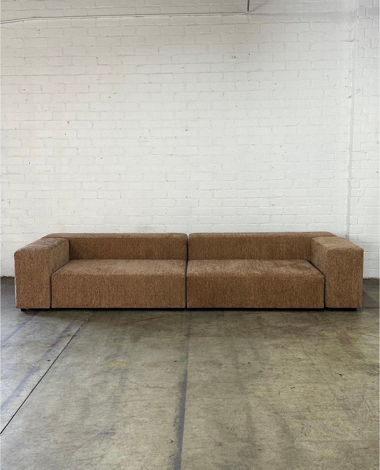 EXTRA LONG CUSTOM MADE MODULAR SOFA COUCH 122”